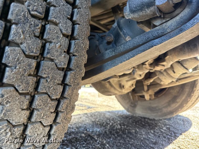 image for item EG1795 2007 Freightliner Business Class M2 crane truck