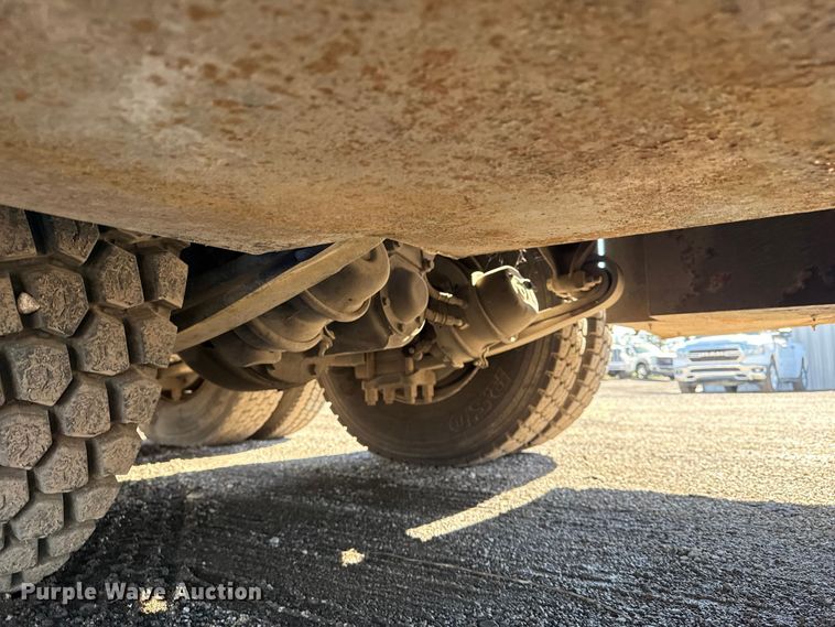 image for item EG1795 2007 Freightliner Business Class M2 crane truck