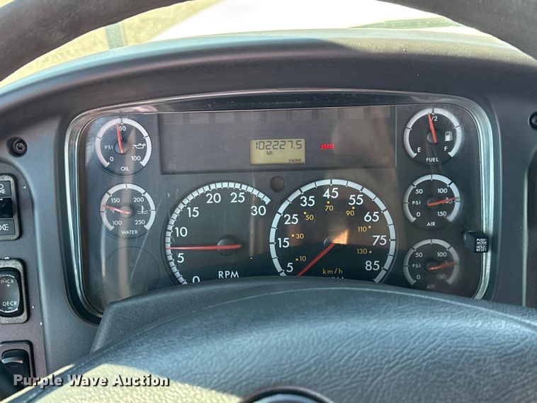 image for item EG1795 2007 Freightliner Business Class M2 crane truck