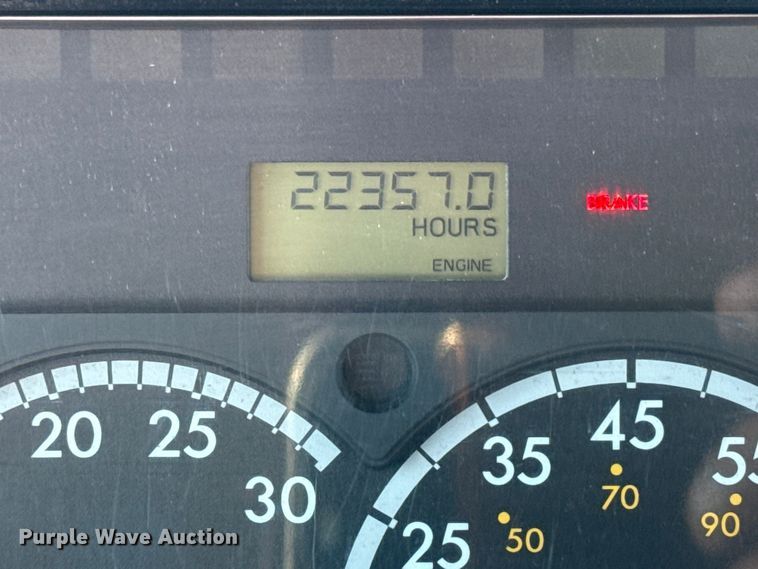 image for item EG1795 2007 Freightliner Business Class M2 crane truck