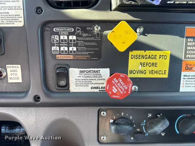 image for item EG1795 2007 Freightliner Business Class M2 crane truck