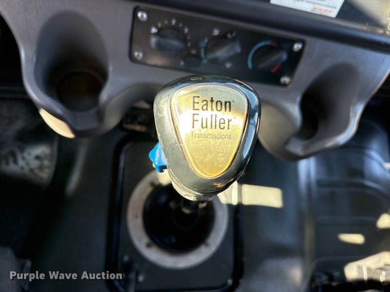 image for item EG1795 2007 Freightliner Business Class M2 crane truck