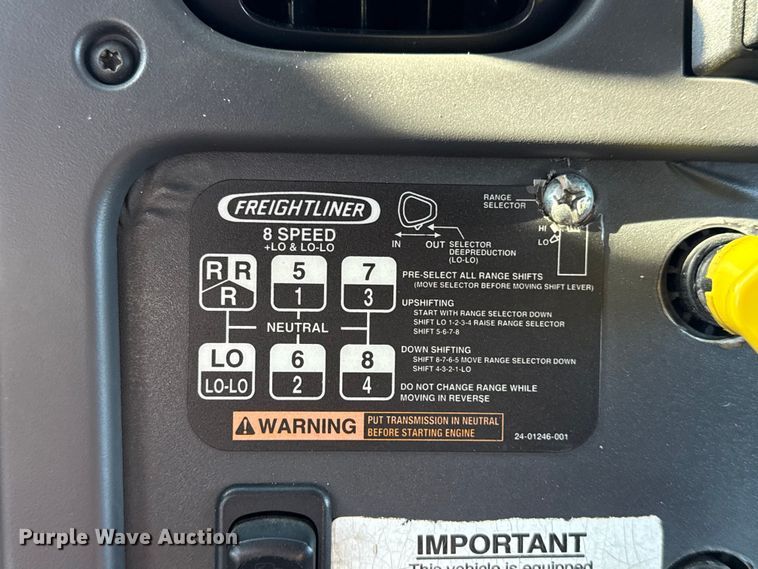 image for item EG1795 2007 Freightliner Business Class M2 crane truck