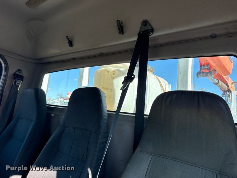 image for item EG1795 2007 Freightliner Business Class M2 crane truck