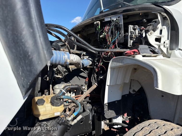 image for item EG1795 2007 Freightliner Business Class M2 crane truck