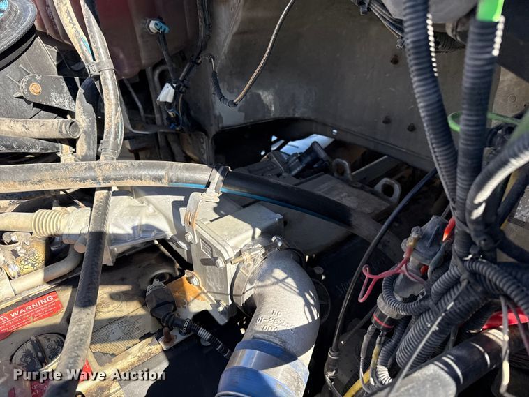 image for item EG1795 2007 Freightliner Business Class M2 crane truck