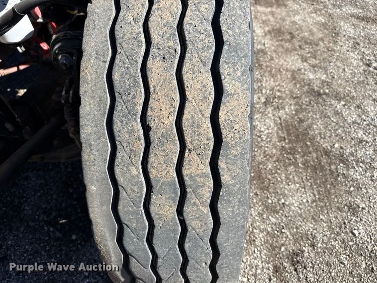 image for item EG1795 2007 Freightliner Business Class M2 crane truck