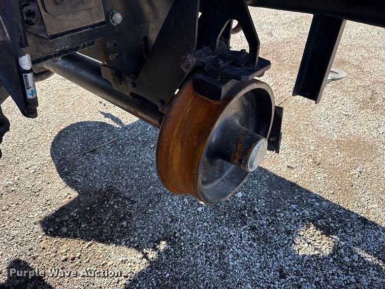 image for item EG1795 2007 Freightliner Business Class M2 crane truck