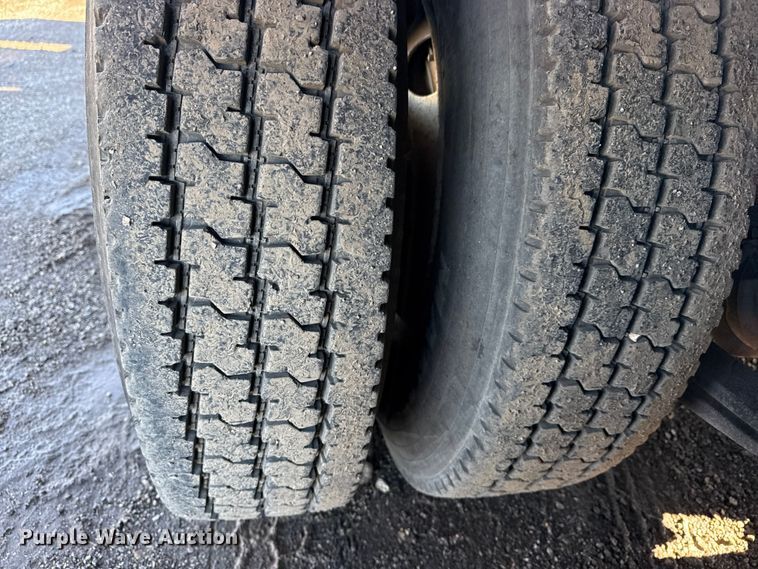 image for item EG1795 2007 Freightliner Business Class M2 crane truck