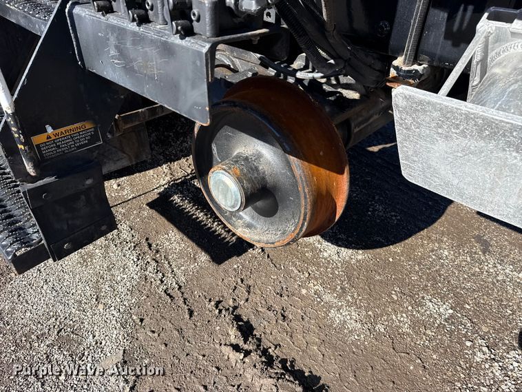 image for item EG1795 2007 Freightliner Business Class M2 crane truck