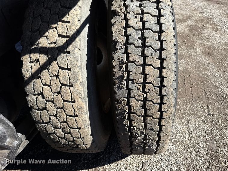 image for item EG1795 2007 Freightliner Business Class M2 crane truck