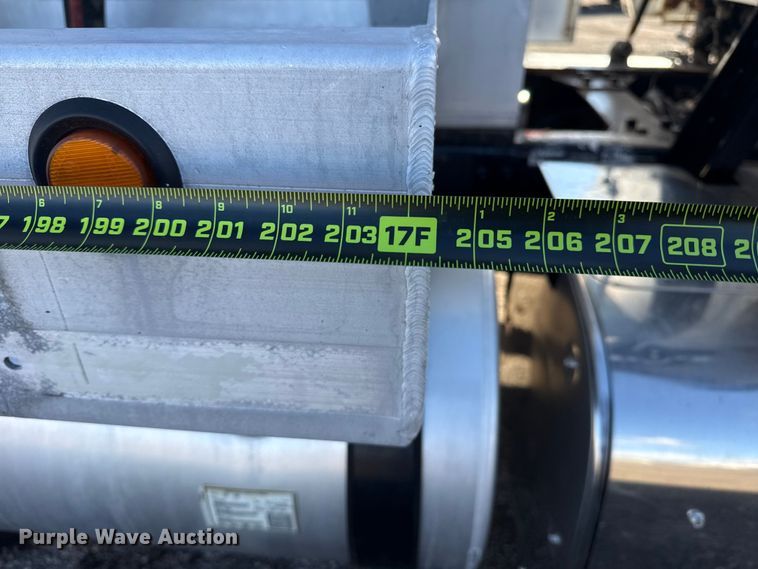 image for item EG1800 2013 Mack GU713 vacuum truck