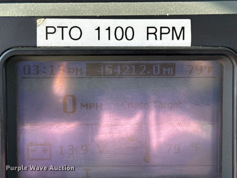 image for item EG1800 2013 Mack GU713 vacuum truck