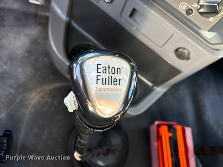 image for item EG1800 2013 Mack GU713 vacuum truck