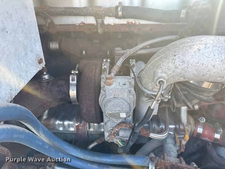 image for item EG1800 2013 Mack GU713 vacuum truck