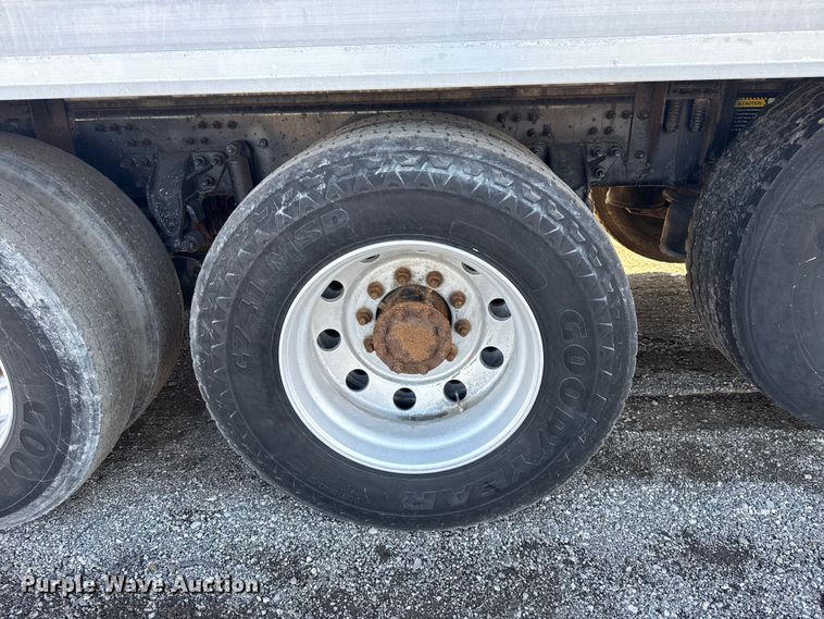 image for item EG1800 2013 Mack GU713 vacuum truck