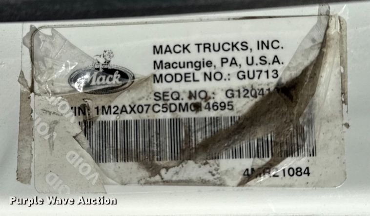 image for item EG1800 2013 Mack GU713 vacuum truck