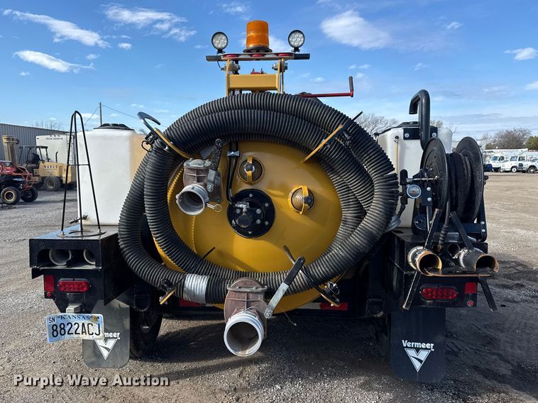 image for item EG1813 2024 Vermeer LP573SDT vacuum excavator