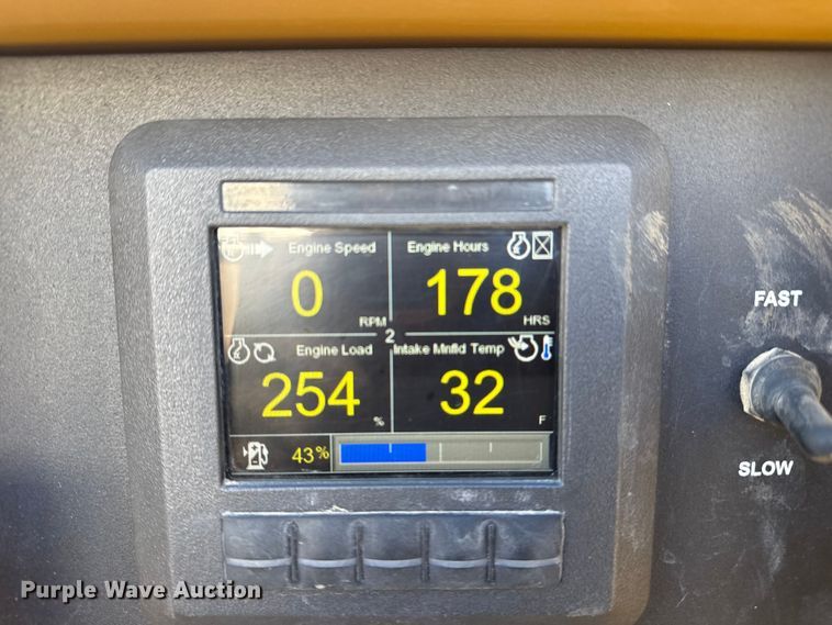 image for item EG1813 2024 Vermeer LP573SDT vacuum excavator