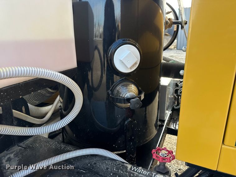 image for item EG1813 2024 Vermeer LP573SDT vacuum excavator