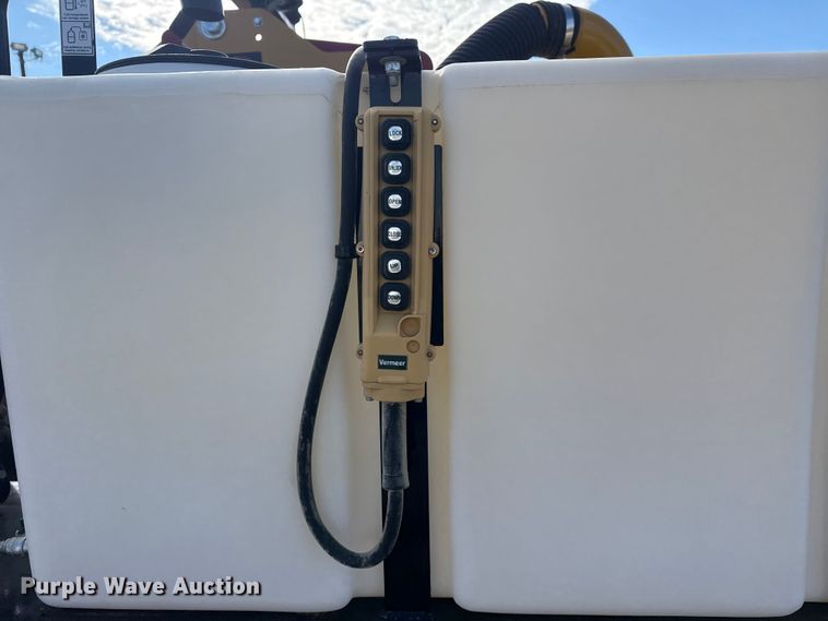 image for item EG1813 2024 Vermeer LP573SDT vacuum excavator