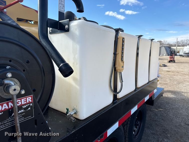 image for item EG1813 2024 Vermeer LP573SDT vacuum excavator