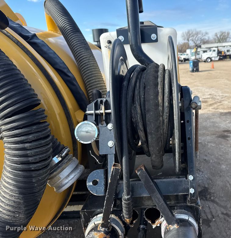 image for item EG1813 2024 Vermeer LP573SDT vacuum excavator