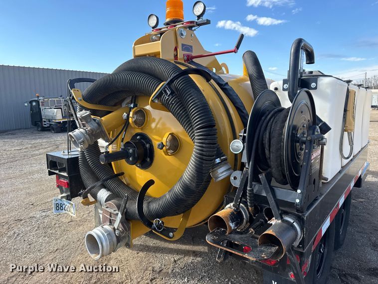 image for item EG1813 2024 Vermeer LP573SDT vacuum excavator