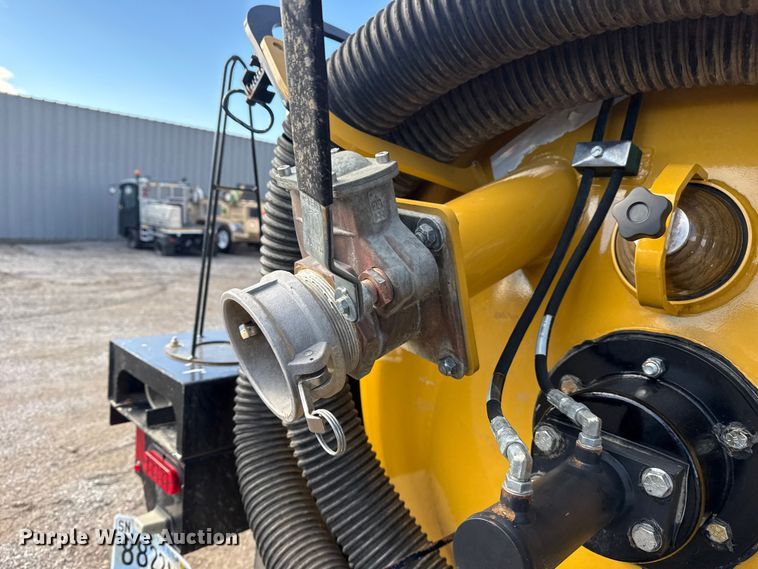 image for item EG1813 2024 Vermeer LP573SDT vacuum excavator