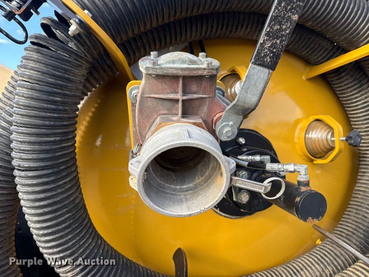 image for item EG1813 2024 Vermeer LP573SDT vacuum excavator