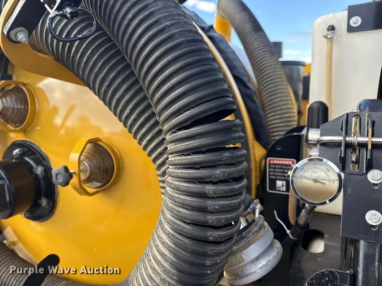 image for item EG1813 2024 Vermeer LP573SDT vacuum excavator