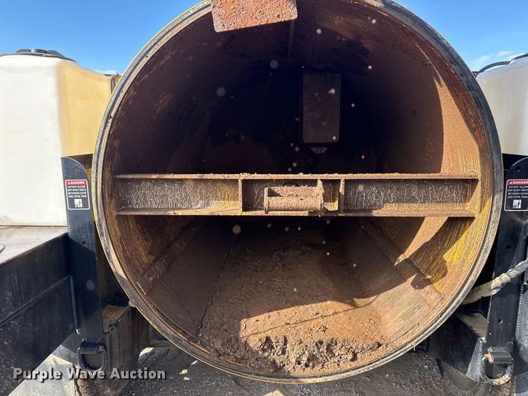 image for item EG1813 2024 Vermeer LP573SDT vacuum excavator