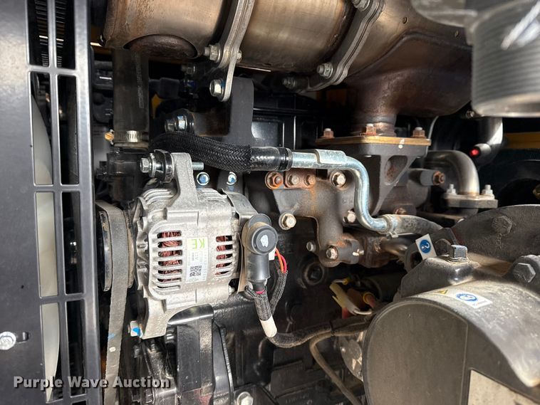 image for item EG1813 2024 Vermeer LP573SDT vacuum excavator