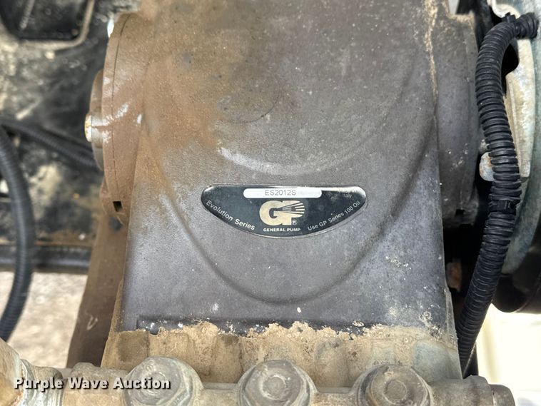 image for item EG1813 2024 Vermeer LP573SDT vacuum excavator