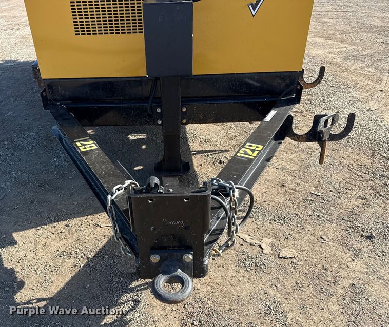 image for item EG1814 2022 Vermeer LP573SDT vacuum excavator