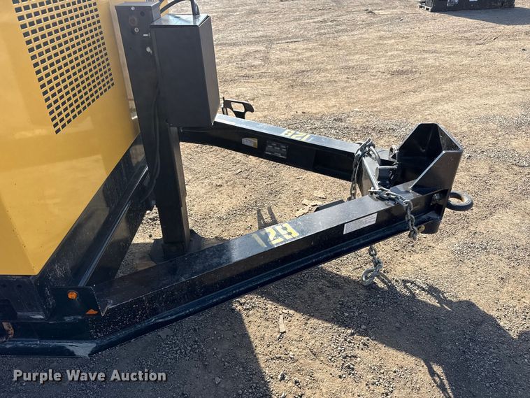 image for item EG1814 2022 Vermeer LP573SDT vacuum excavator