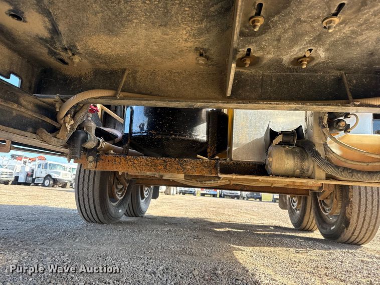 image for item EG1814 2022 Vermeer LP573SDT vacuum excavator