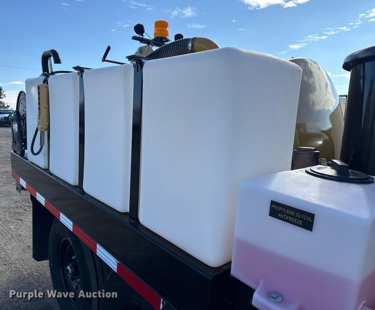 image for item EG1814 2022 Vermeer LP573SDT vacuum excavator