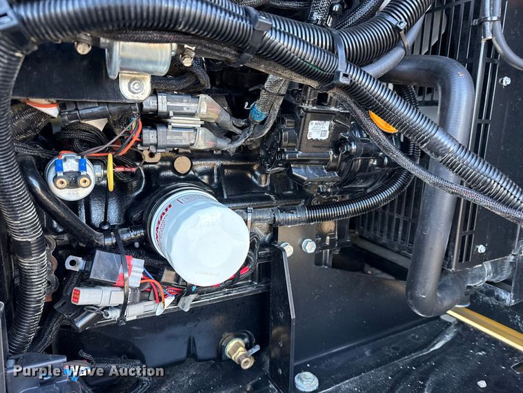 image for item EG1814 2022 Vermeer LP573SDT vacuum excavator