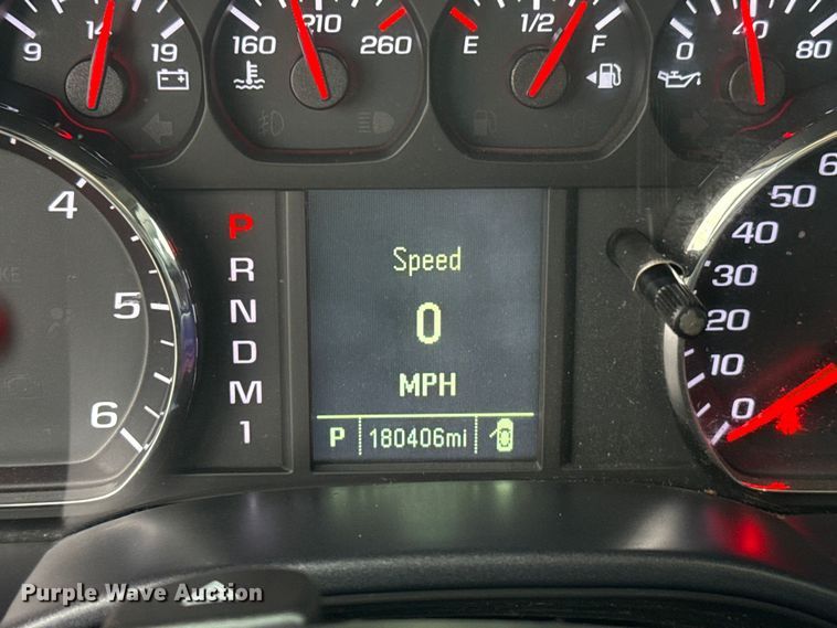 image for item EG1826 2015 Chevrolet Silverado 3500HD utility bed pickup truck