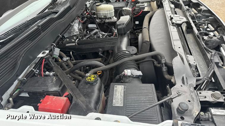 image for item EG1826 2015 Chevrolet Silverado 3500HD utility bed pickup truck