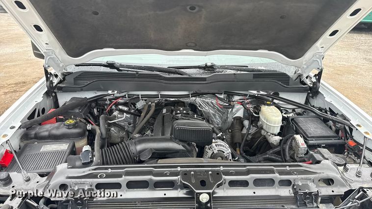 image for item EG1826 2015 Chevrolet Silverado 3500HD utility bed pickup truck