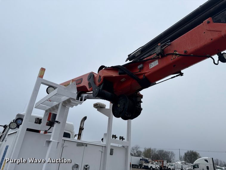 image for item EG1827 2010 Freightliner Business Class M2 crane truck