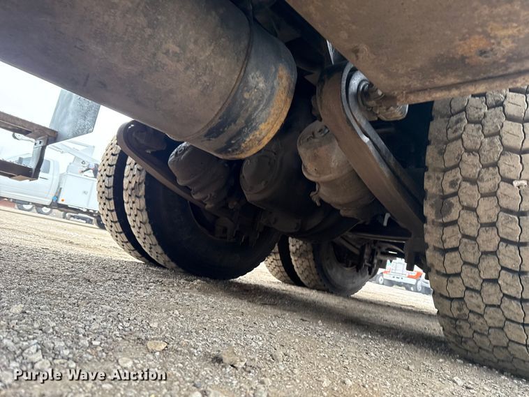 image for item EG1827 2010 Freightliner Business Class M2 crane truck