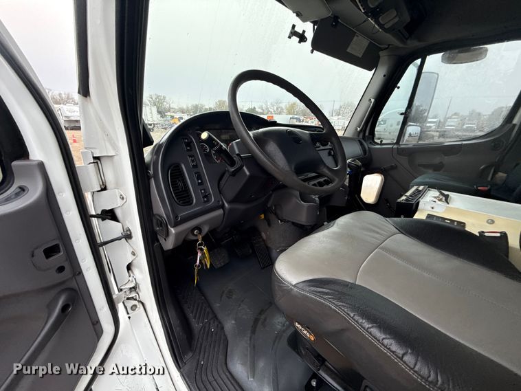 image for item EG1827 2010 Freightliner Business Class M2 crane truck