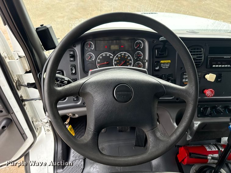 image for item EG1827 2010 Freightliner Business Class M2 crane truck