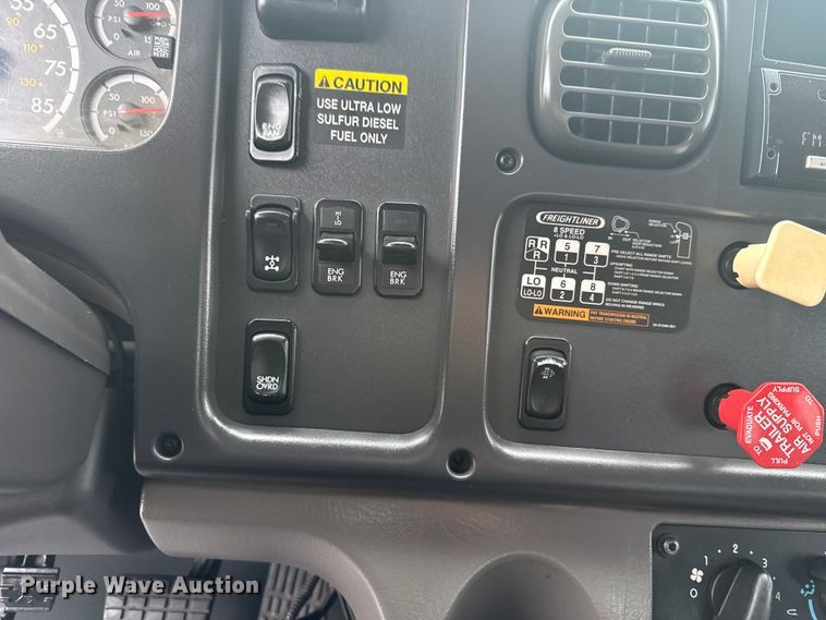 image for item EG1827 2010 Freightliner Business Class M2 crane truck