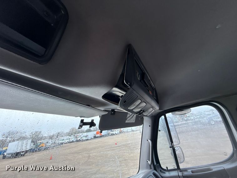 image for item EG1827 2010 Freightliner Business Class M2 crane truck