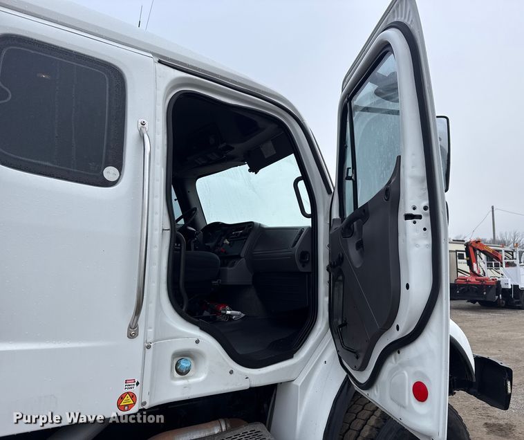 image for item EG1827 2010 Freightliner Business Class M2 crane truck