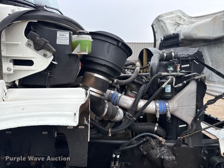 image for item EG1827 2010 Freightliner Business Class M2 crane truck